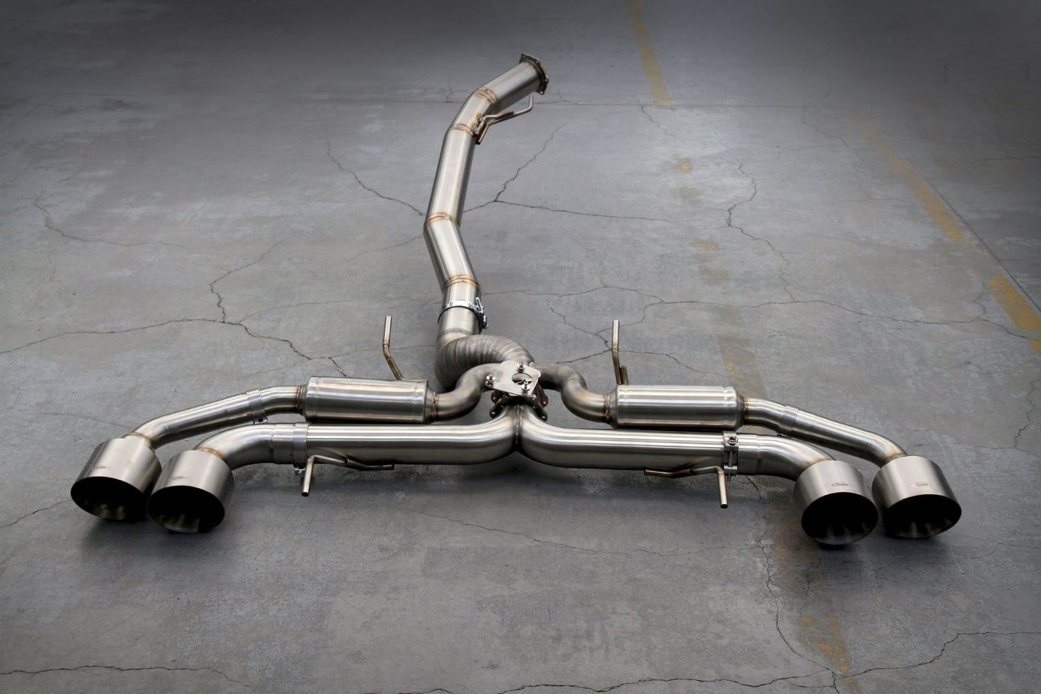 Best Exhaust Tubi Style Nissan GTR 2017on 90mm Rear Exhaust with Valves TSNIGTRC17.091.AT